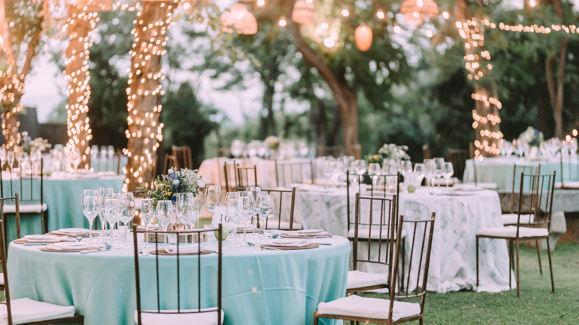 What You Shouldn't (And Should) DIY for Your Wedding