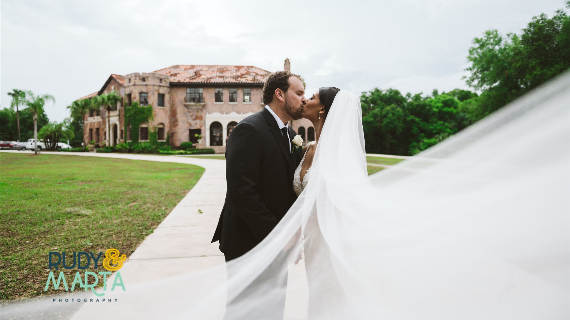 Real Wedding Israel + Joseph Howey Mansion